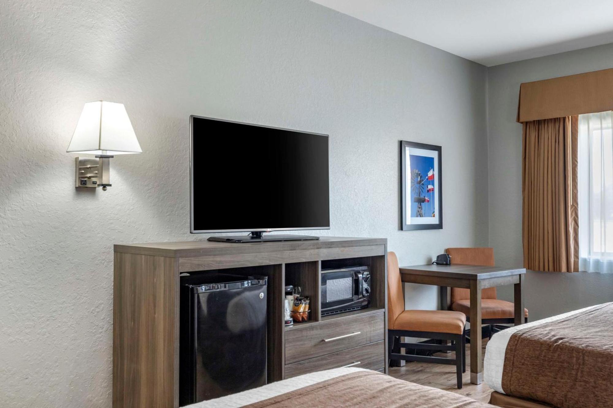 Best Western Plus Victoria Inn & Suites Exterior foto