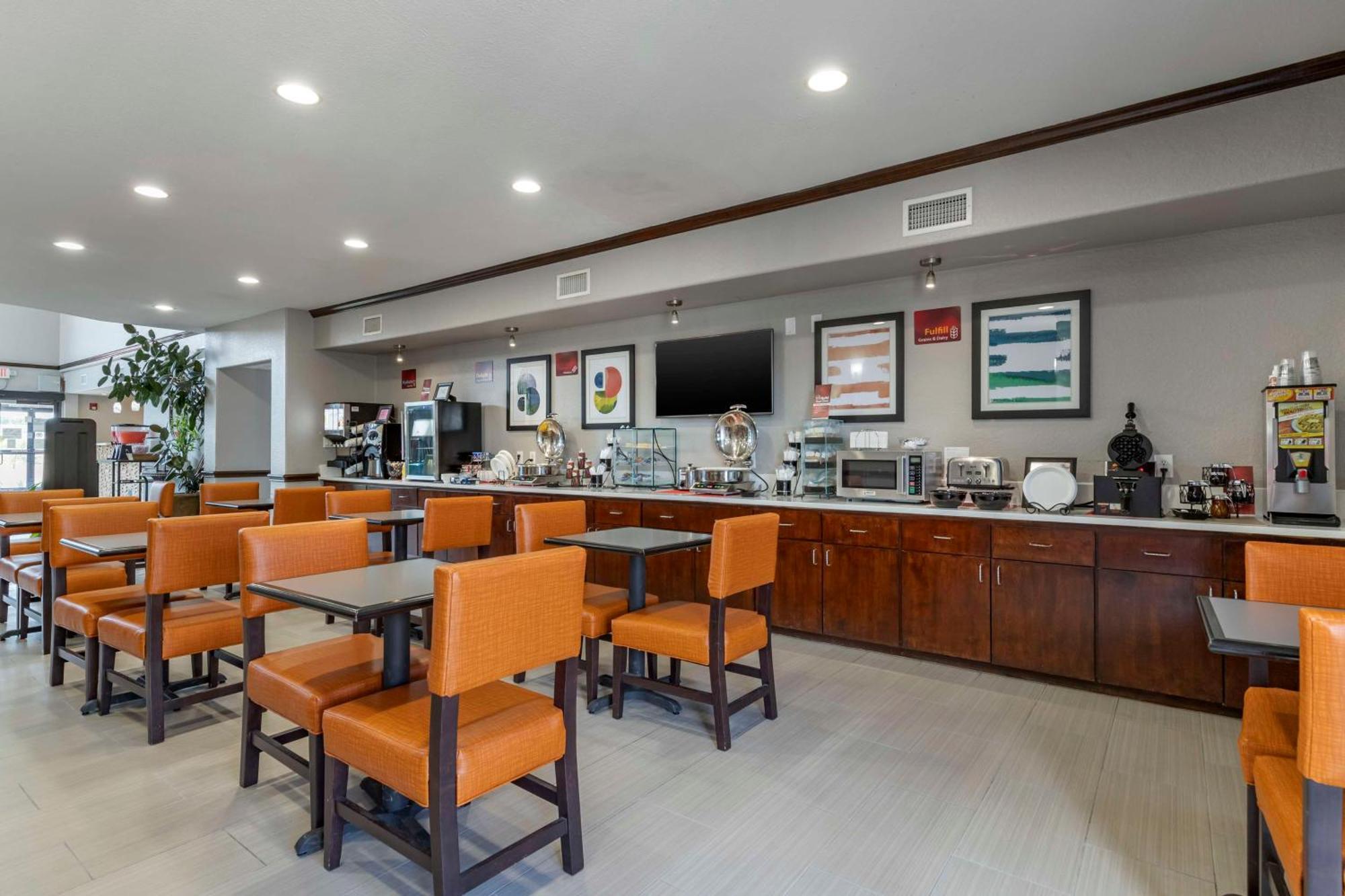 Best Western Plus Victoria Inn & Suites Exterior foto